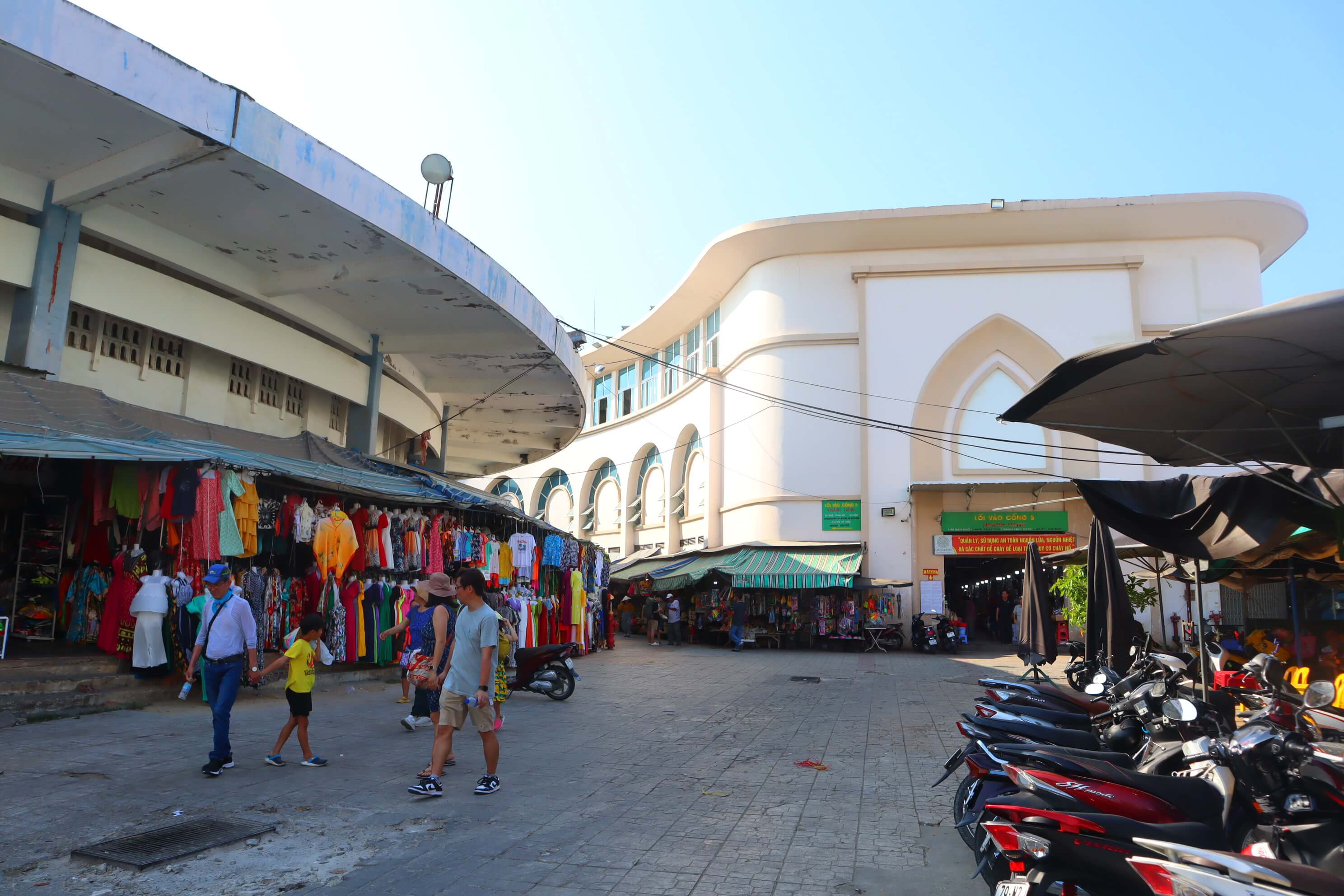 나트랑-담시장-길