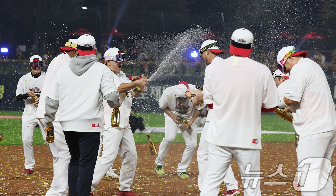 2024 한국시리즈 우승팀 : 기아 타이거즈