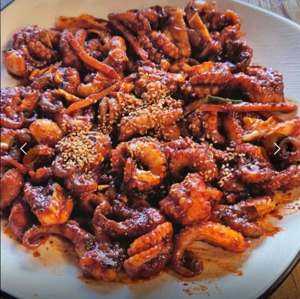 홍기와쭈꾸미 메뉴 이미지