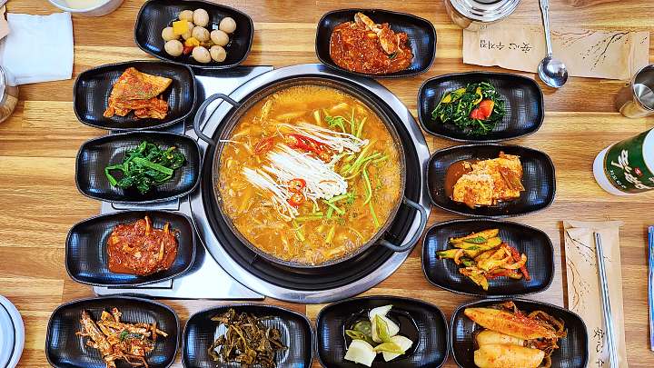 6시내고향 전남 신안 임자도 민어매운탕 깡다리탕 계절 생선 가정식 백반 민어 요리 맛집 오늘 방송 추천