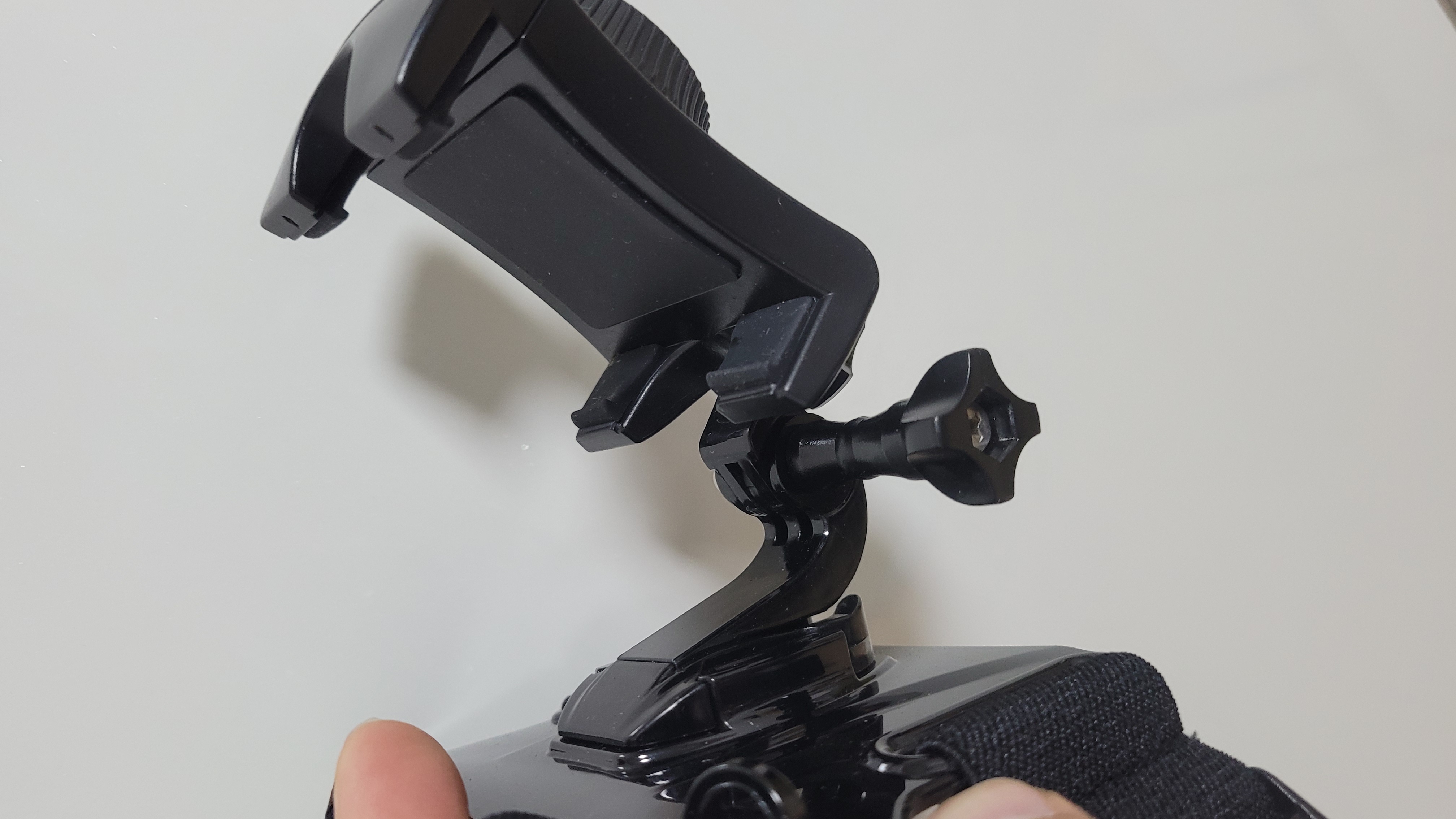 오토케 - 스마트폰 거치용 가슴 스트랩