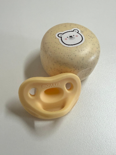 모윰 쪽쪽이와 케이스