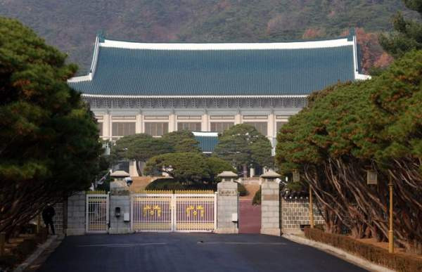긴급조정권이란?: 삼성전자 총파업 D-5, 정부의 &lsquo;긴급조정권&rsquo; 카드 꺼내드나? 과거 사례와 경제적 파급력 완벽 분석