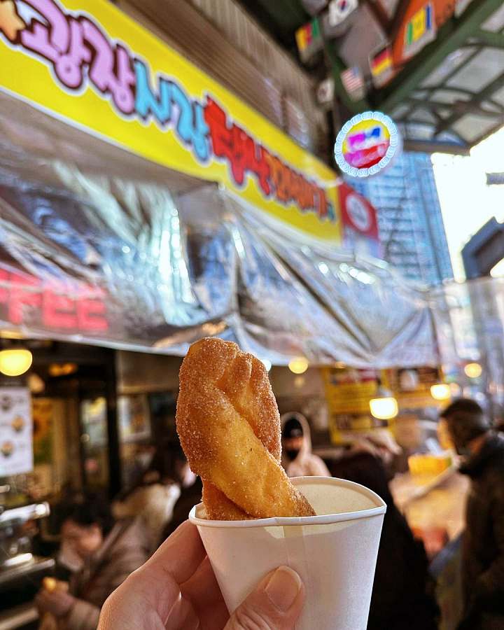 생방송오늘저녁 종로 광장시장 쫄깃쫄깃한 반죽과 시나몬 설탕과의 케미 꽈배기 맛집 추천
