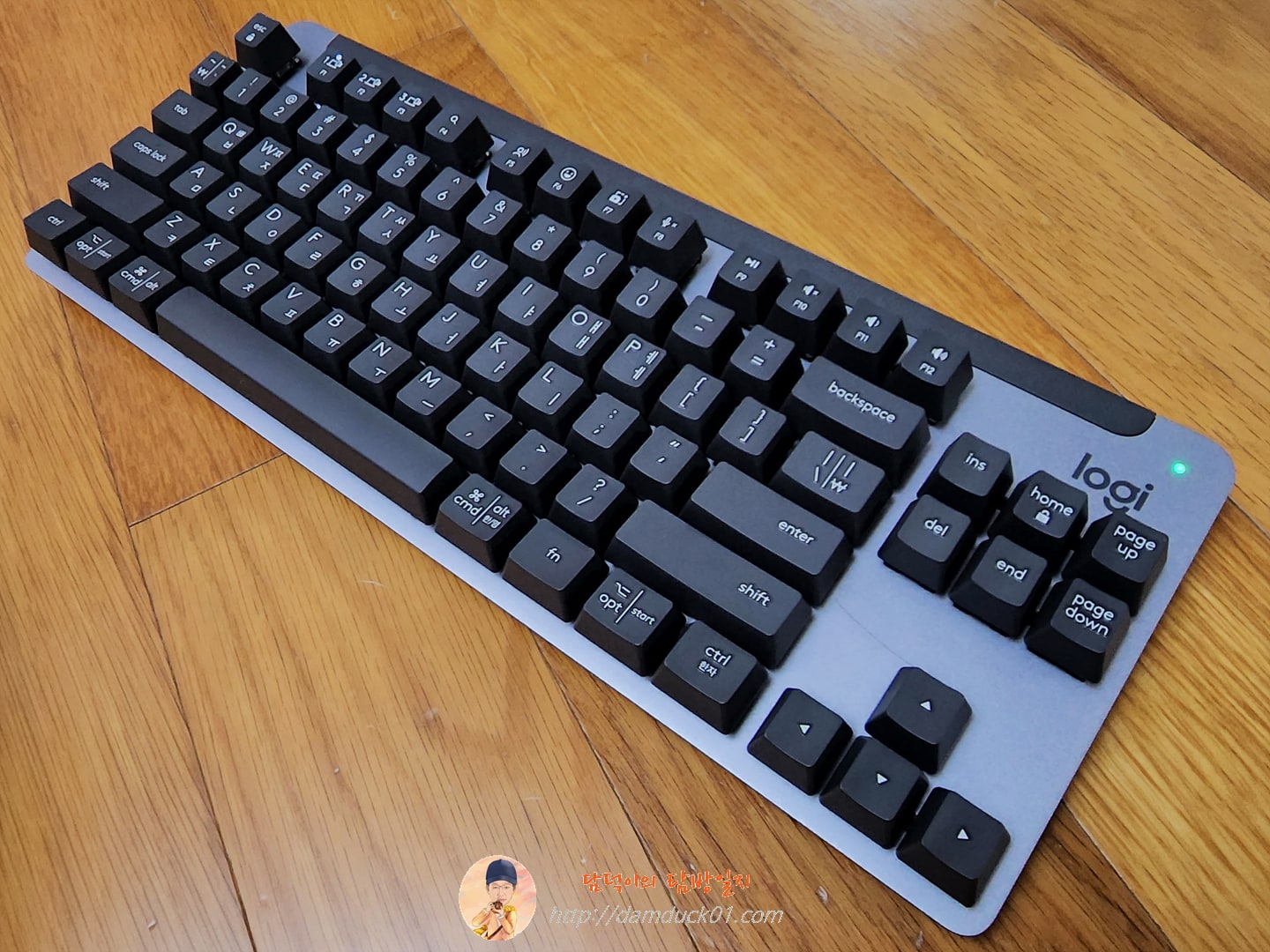 logitech SIGNATURE K855
