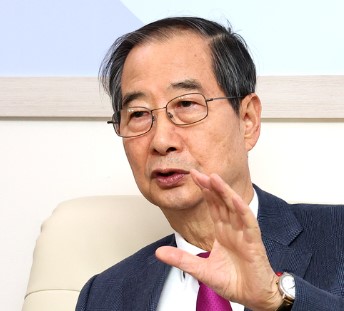 한덕수 총리 프로필 나이 고향 학력 관련주