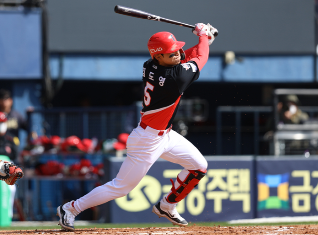 기아 타이거즈 김도영 선수 타격