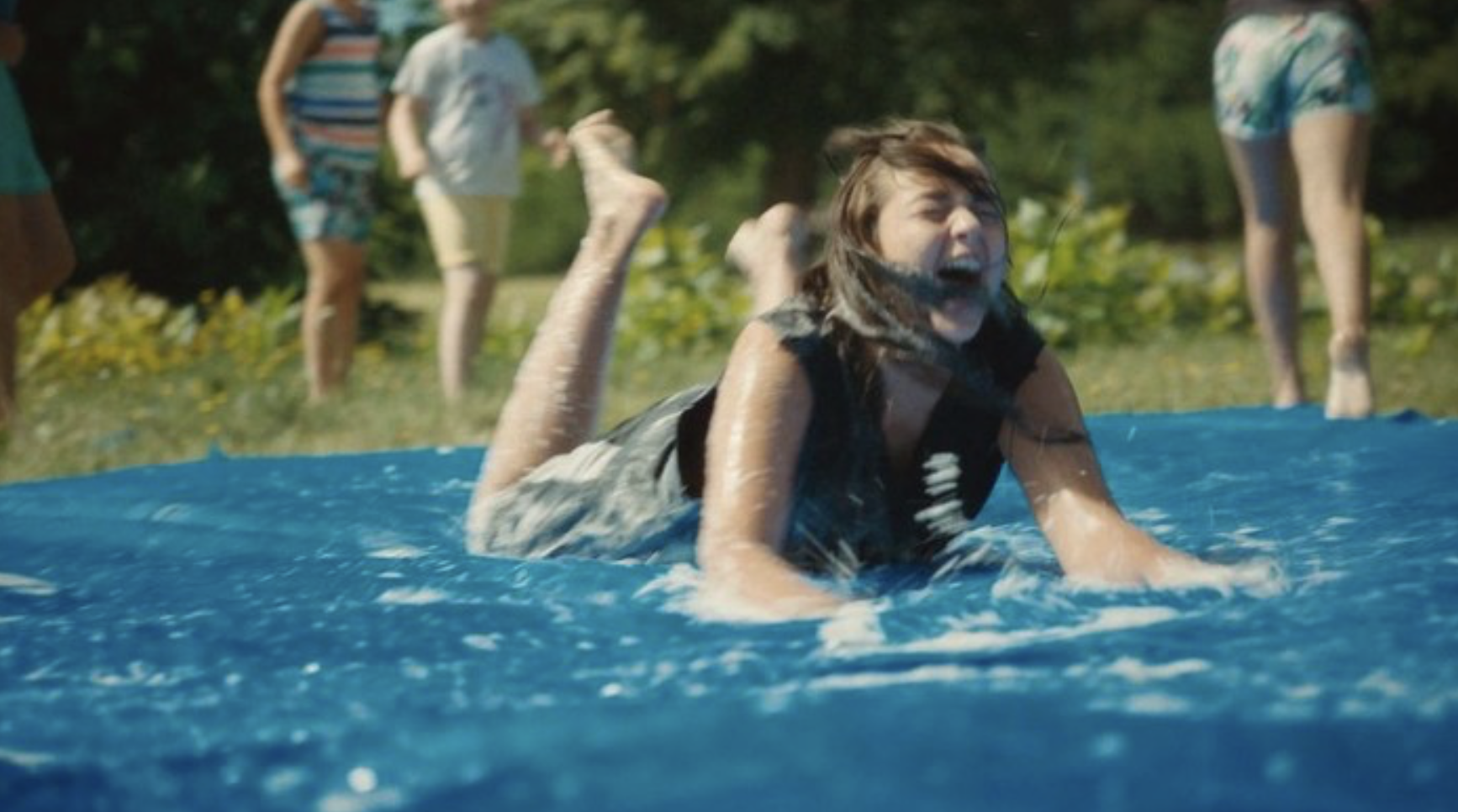 파라다이스 이즈 버닝 포토