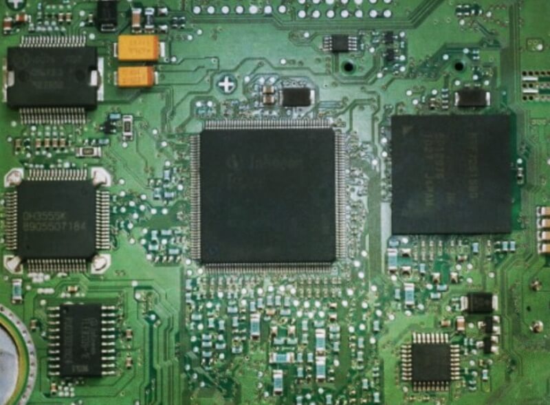 자동차-ECU-회로기판