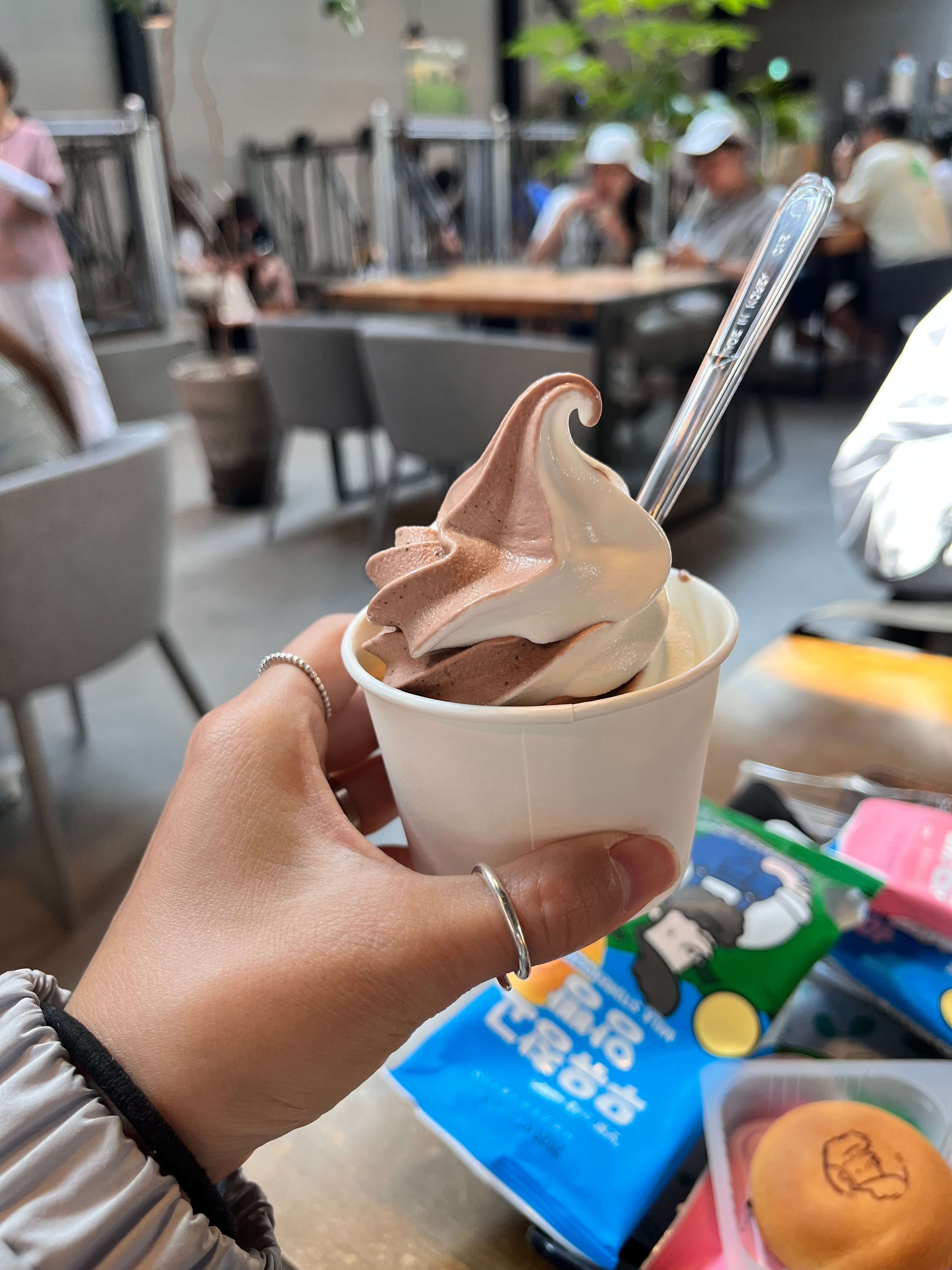 보령 목장 대형카페 우유창고