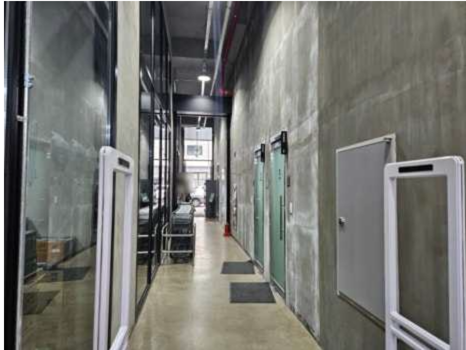 성남 창고형 약국 주차