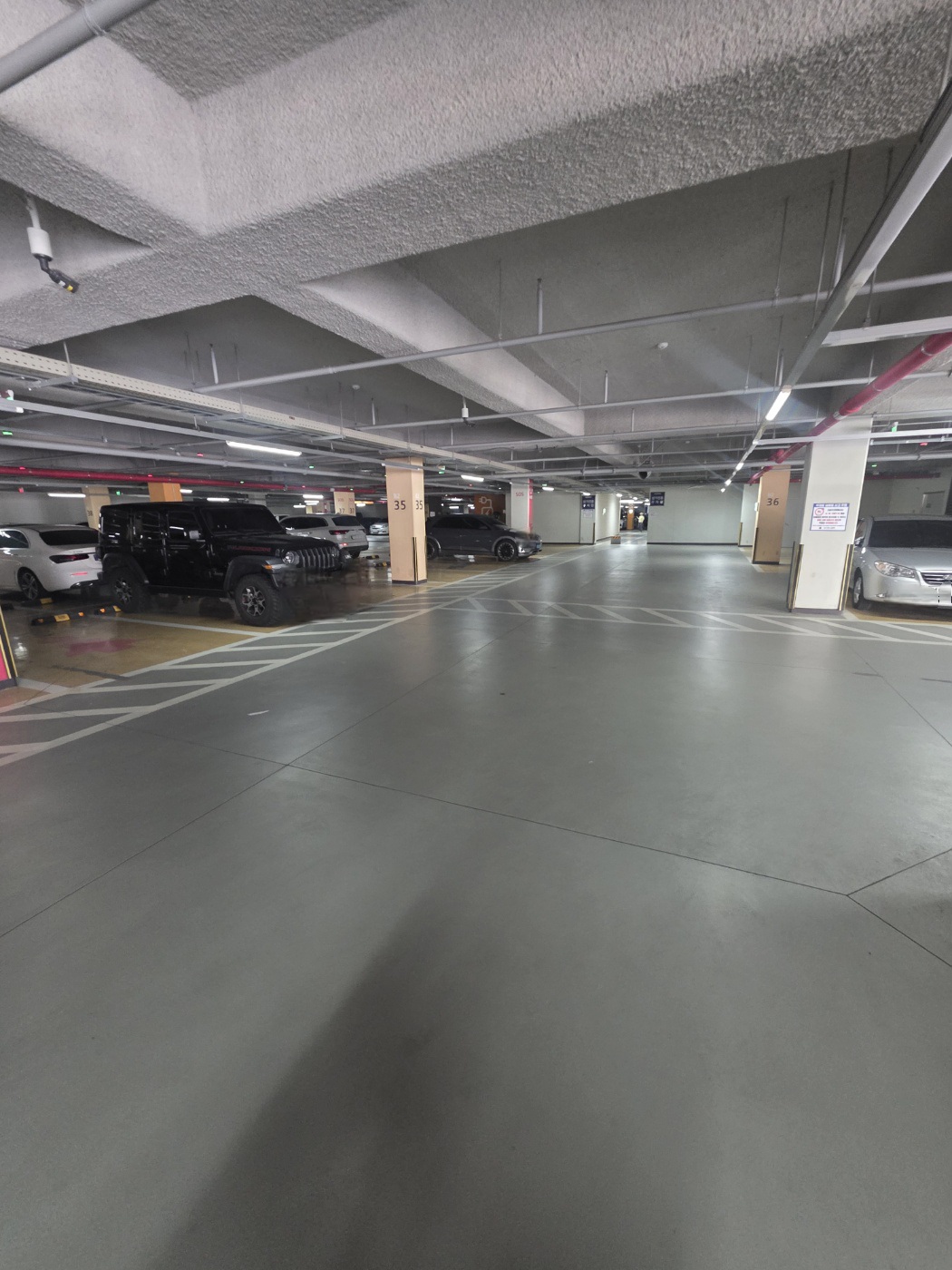 넉넉한-주차-공간을-자랑합니다.