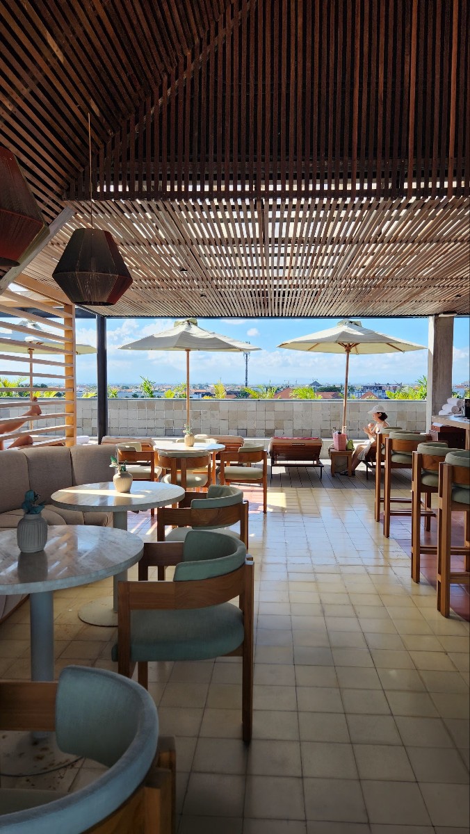 더코무짱구리셉션