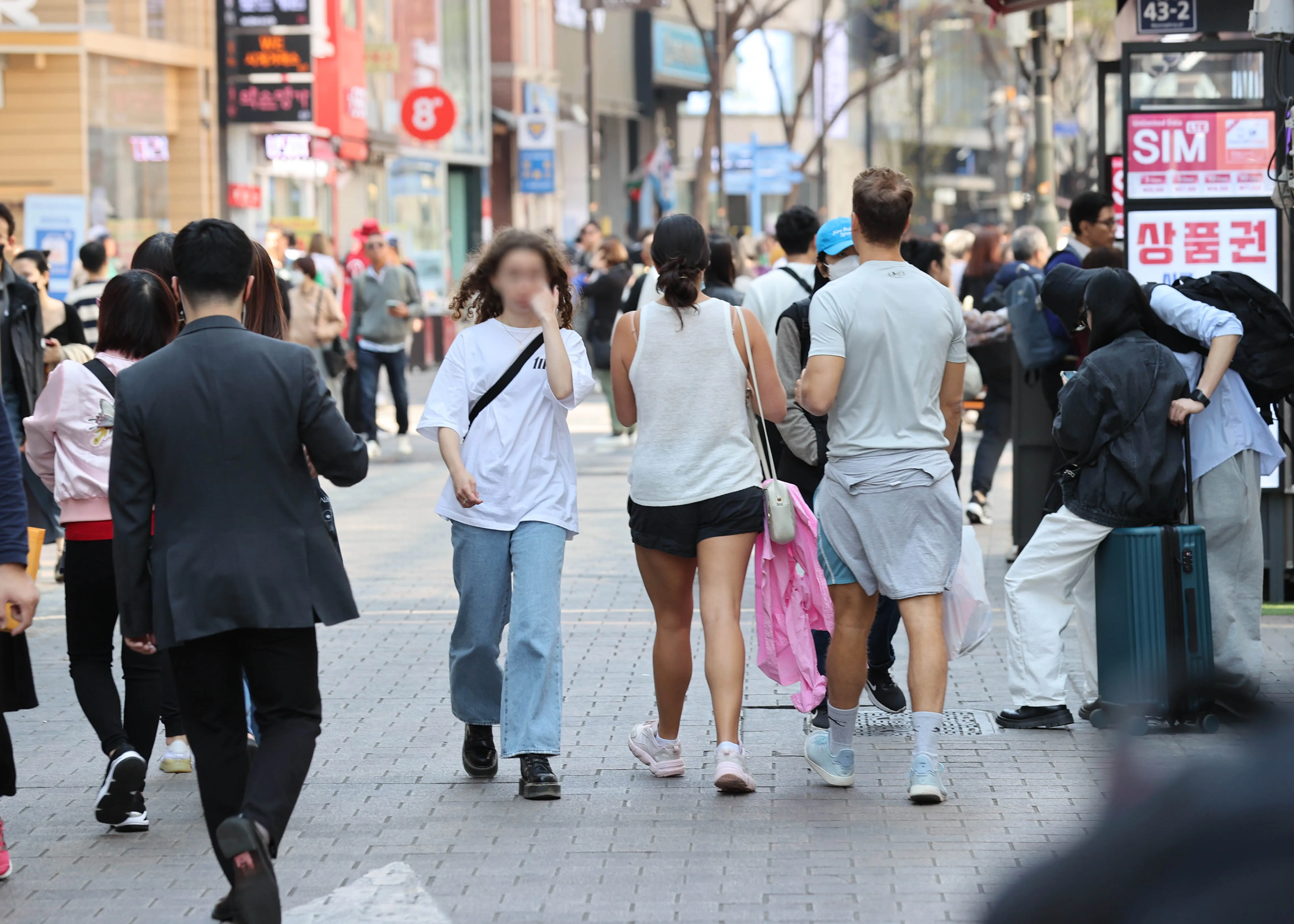 2025년 4월 날씨 전망 남성 봄 패션 코디_8