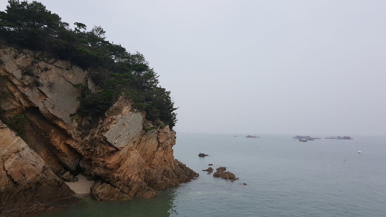 제주도에서 맨발 걸으면서 데이트하기