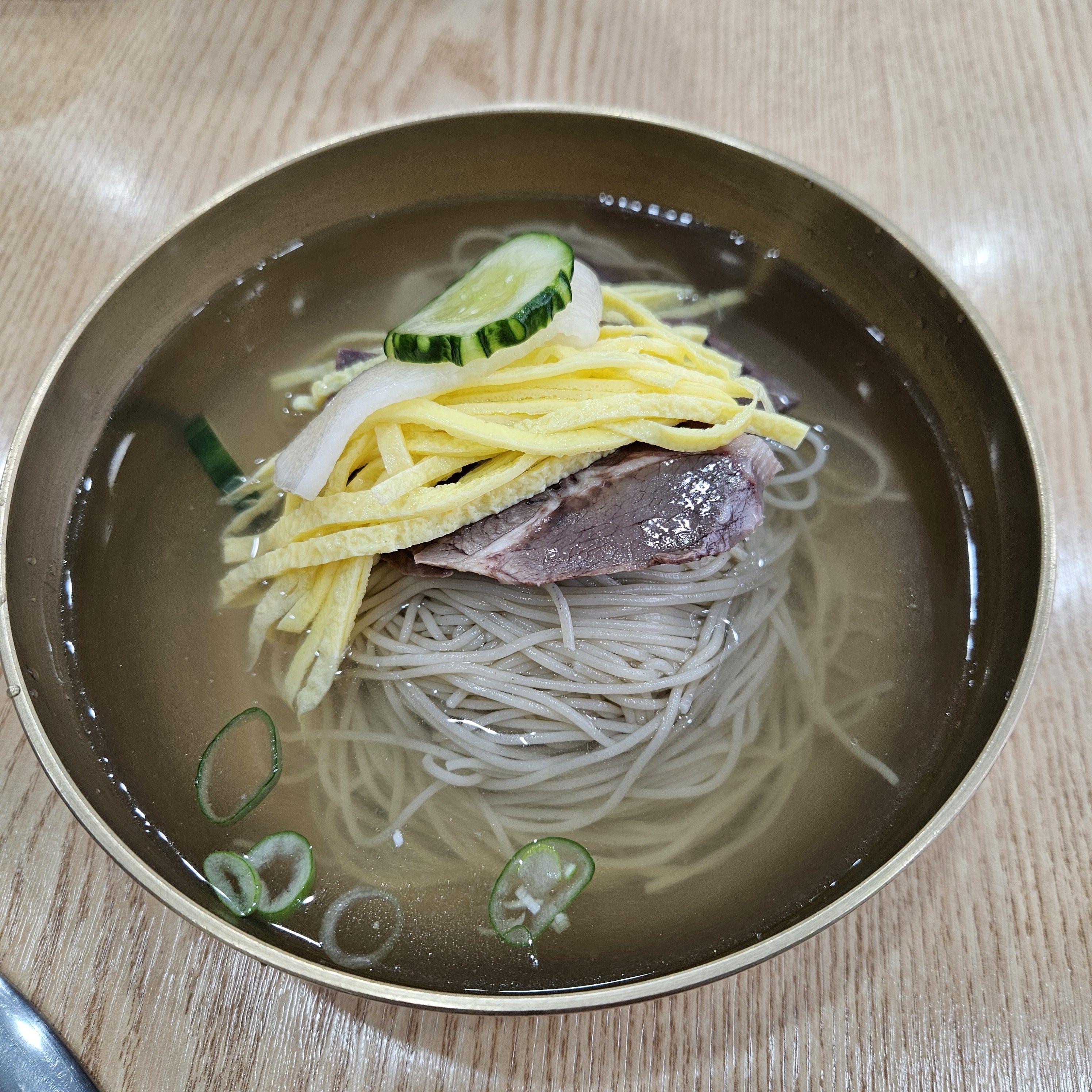 평양냉면 모습
