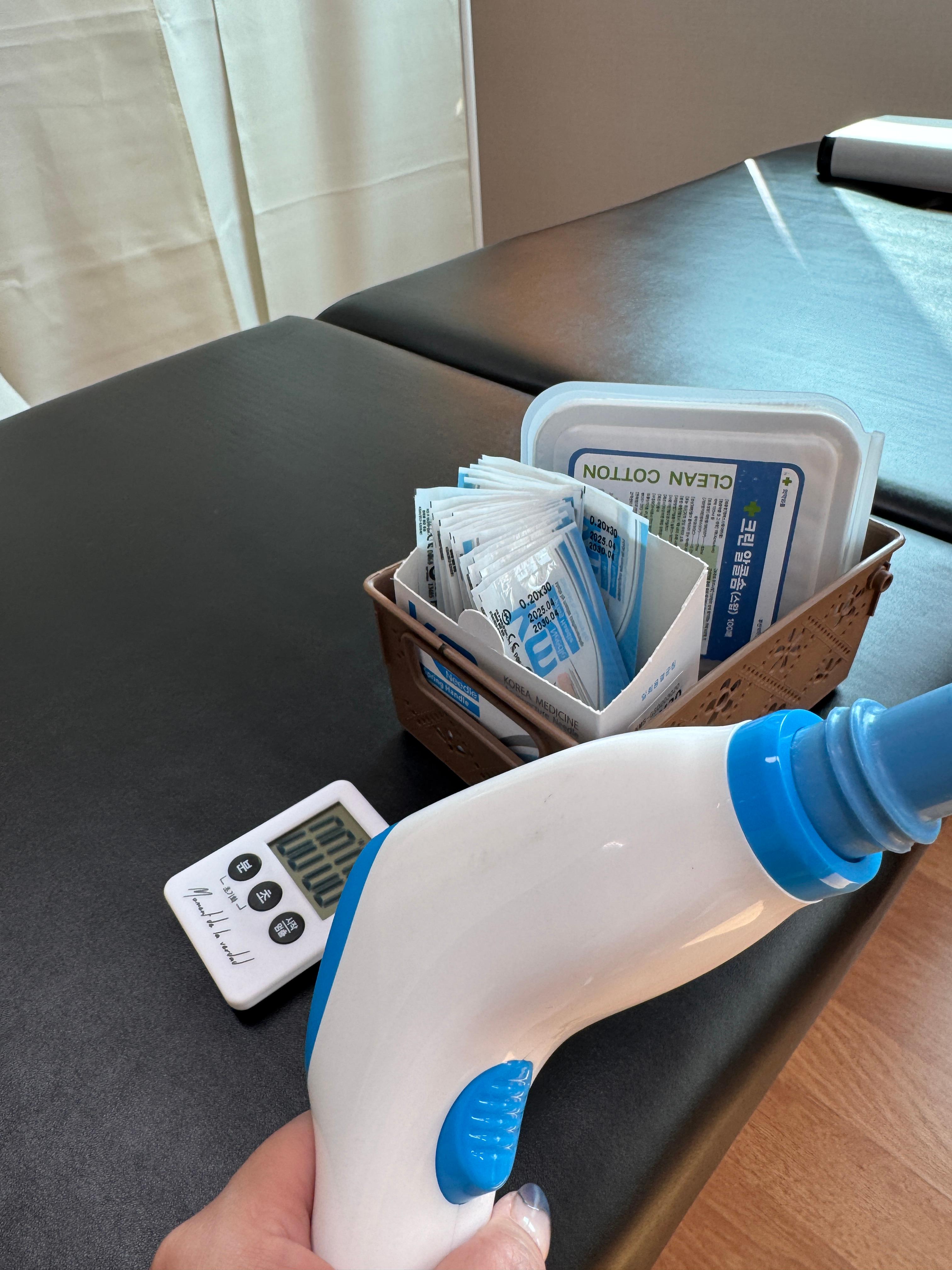 타이머와 부황 펌프, 소독용 알콜솜