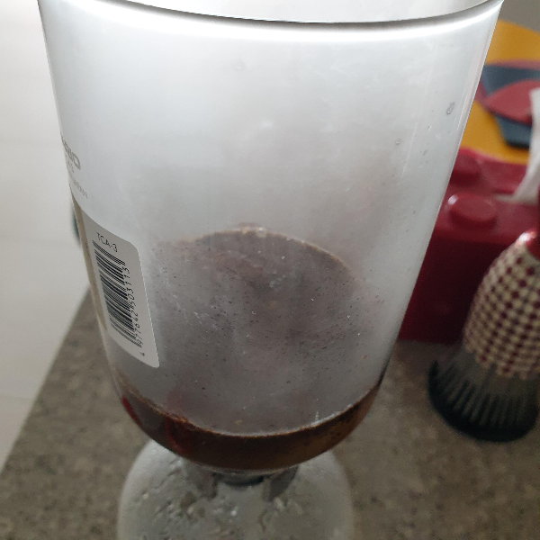 사이폰 아이스커피와 핫 커피 1인분 레시피: 중배전 원두 사용_핫 커피_커피 투입