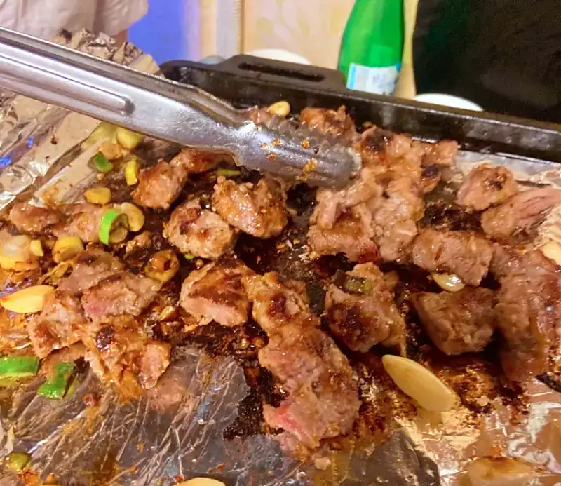 줄서는식당 돼지고기 황지살 항정살 후추뽈살은 오도독 갈비 오이지냉국수 숙대입구 청파동 고기집 맛집 소개
