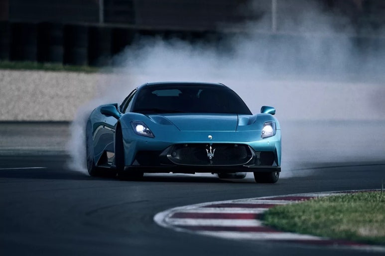 마세라티 MC푸라