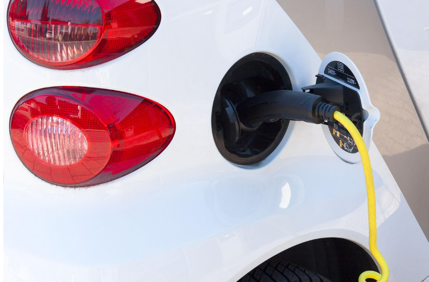 차세대 전기차 충전 기술 사진