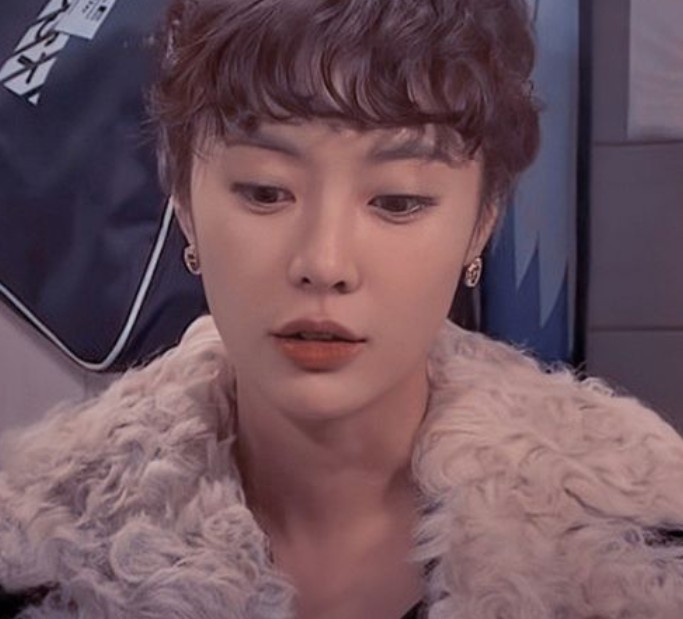 황정음