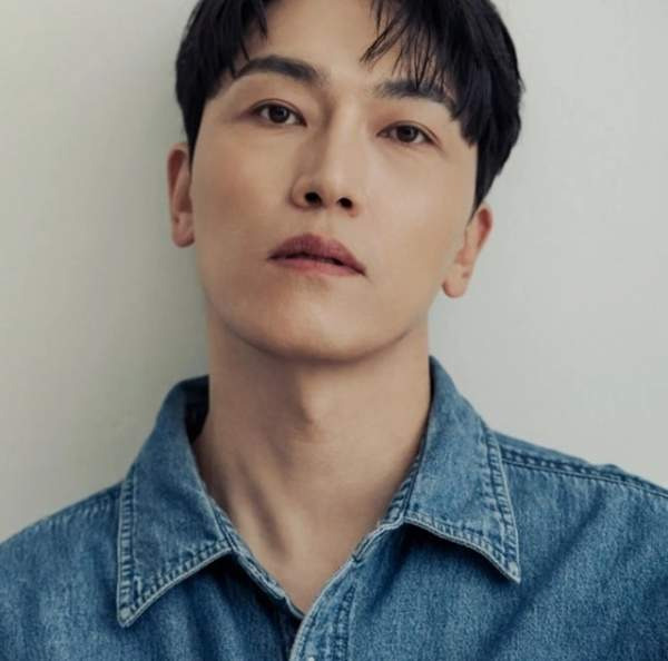 정평 나이 프로필 총정리｜본명 정동진&middot;문근영 남편&middot;7살 차이&middot;뮤지컬 아가사&middot;빨래&middot;아이다 출연작