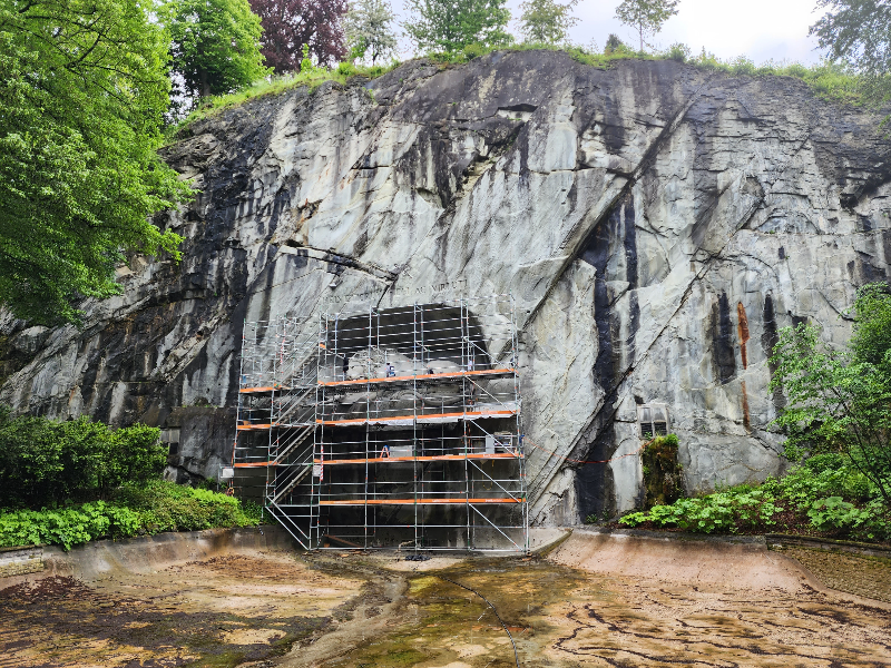 빈사의 사자상 (Löwendenkmal)