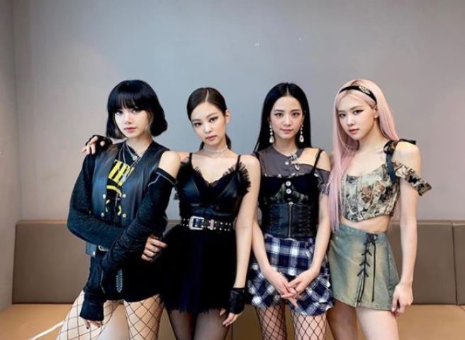 블랙핑크 8주년 팬사인회 위버스 응모방법