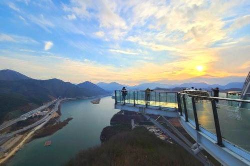 단양 만천하스카이워크 일몰 사진