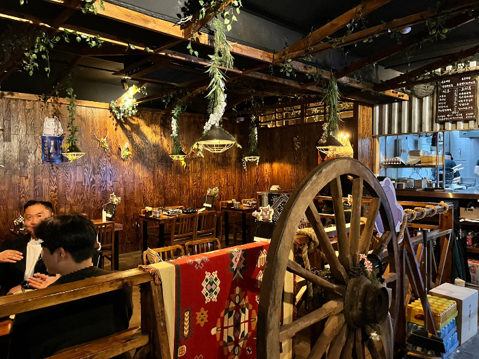 다른 분위기의 내부모습