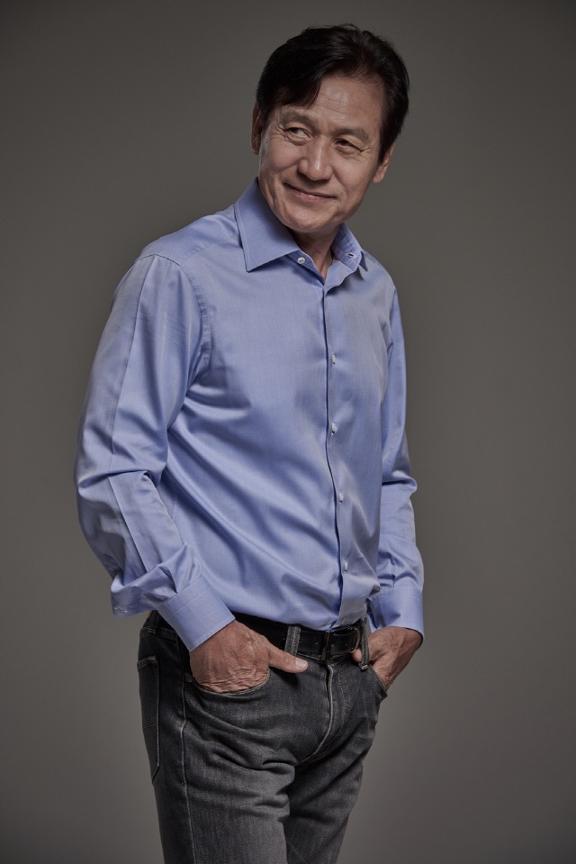 안성기 나이 부인 혈액암 투병 아들 프로필 별세