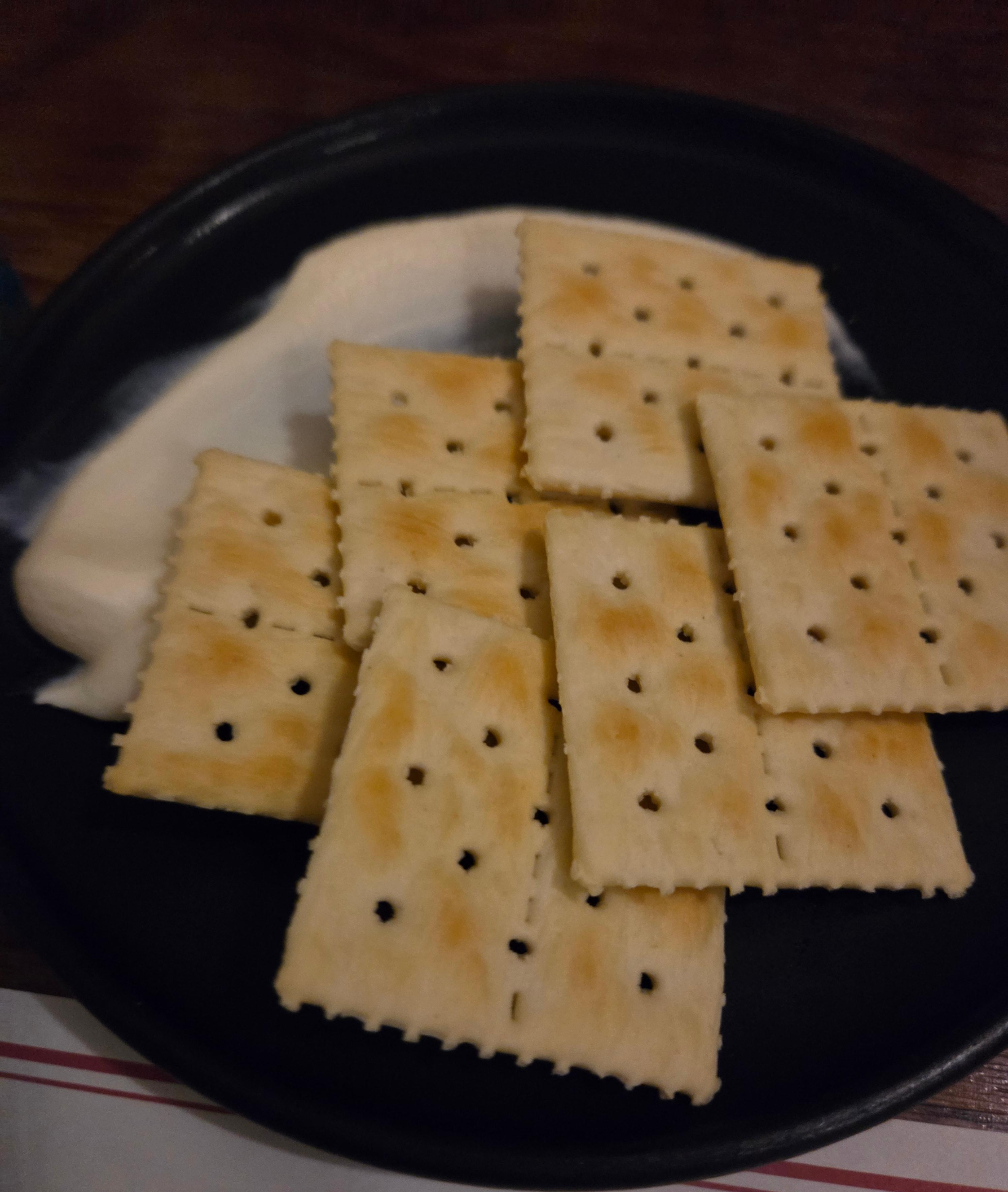 영등포 이자카야 춘 기본안주 크래커와 수제 치즈 소스