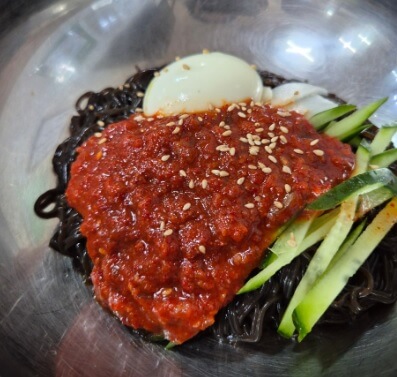 생생정보 믿고 떠나는 스타의 고장 가수 김범룡 전남 장흥 맛집 삼합요리원조 정남진한우식당