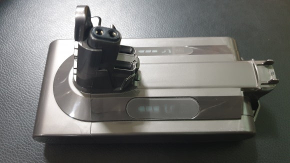 다이슨 V10 배터리