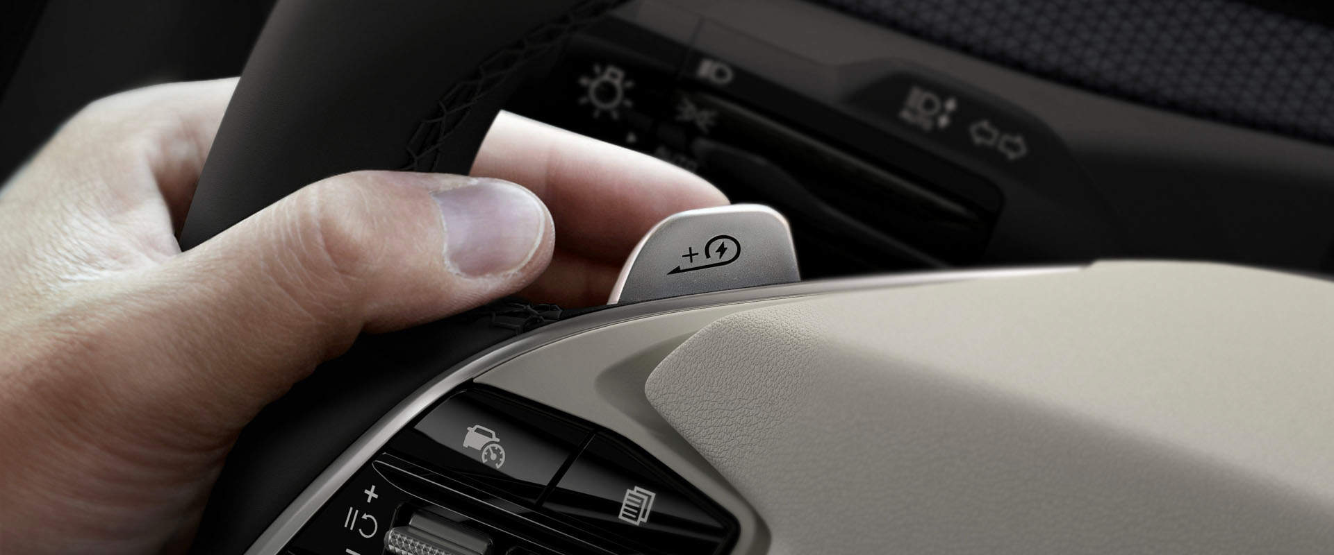 https://www.kia.com/kr/vehicles/ev6/features
