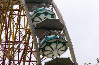 놀이기구가 없는 유원지 &ndash; 유령 같은 여가공간