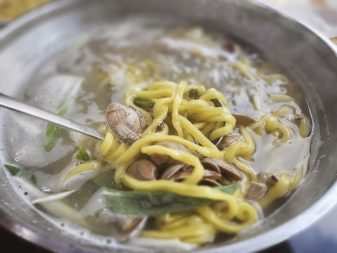 황도바지락칼국수