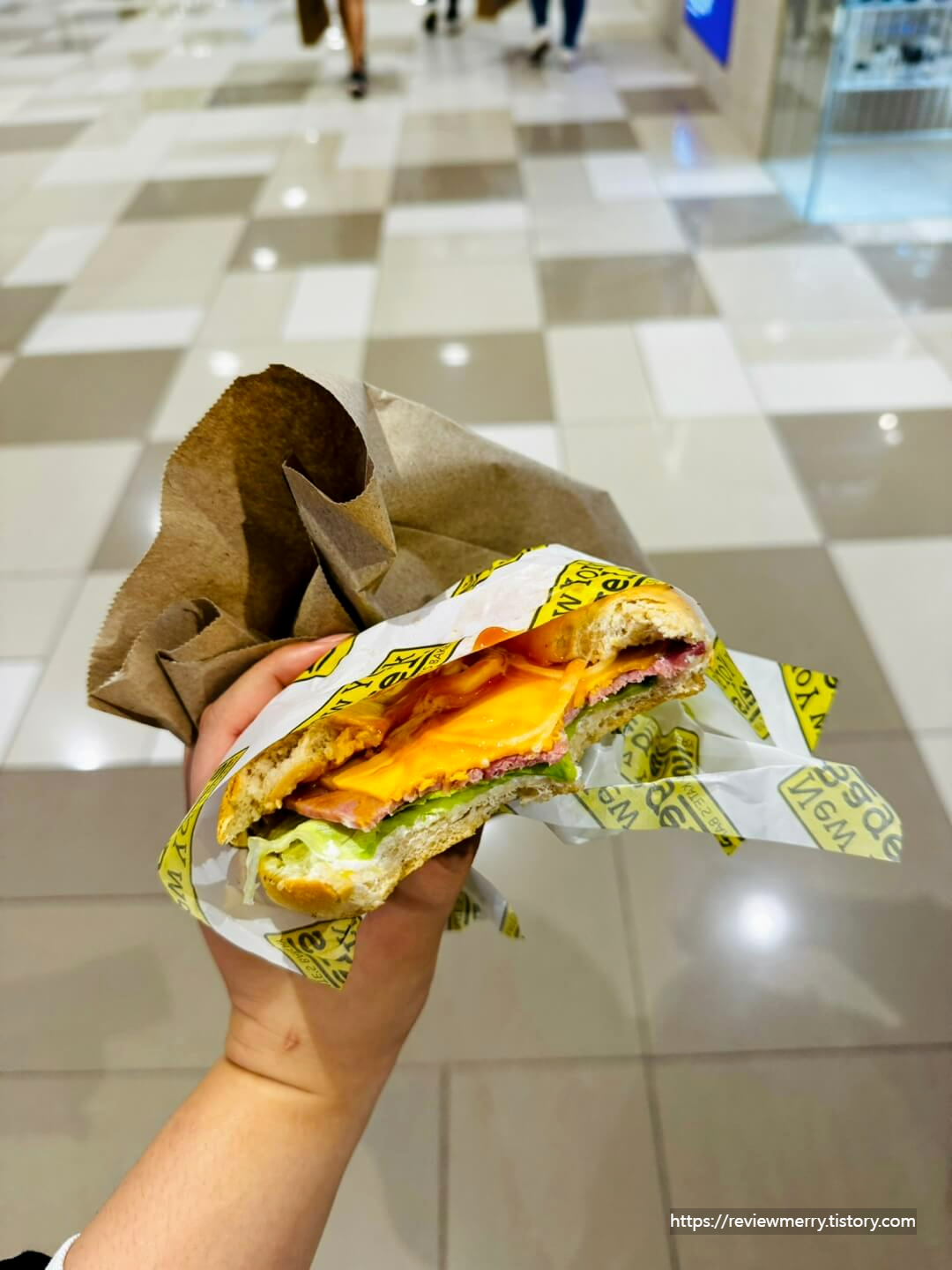 베이글 샌드위치