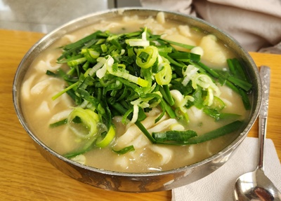 잉꼬칼국수부추칼국수
