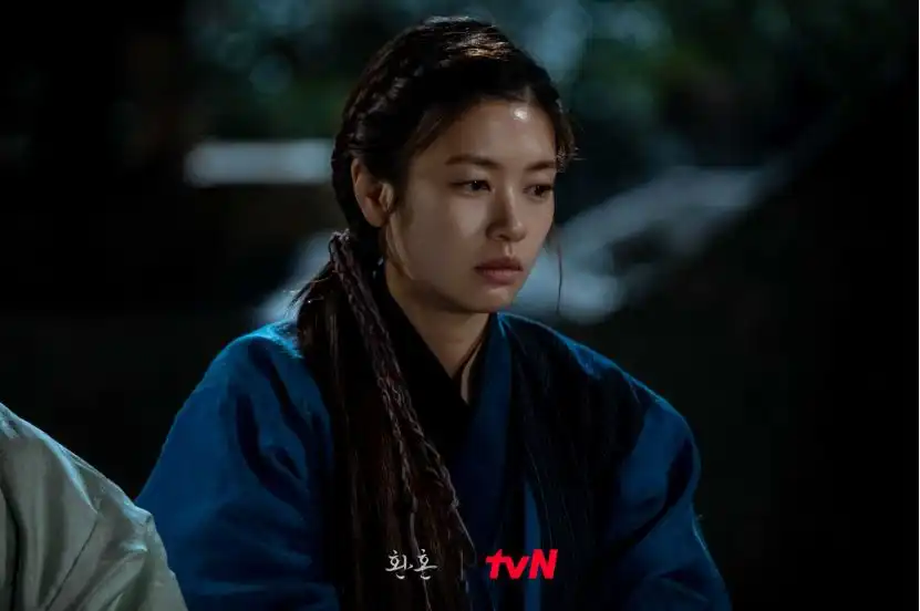 생각에 잠긴 무덕