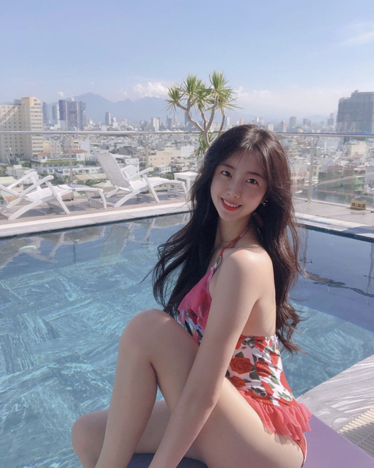 안지현 수영복