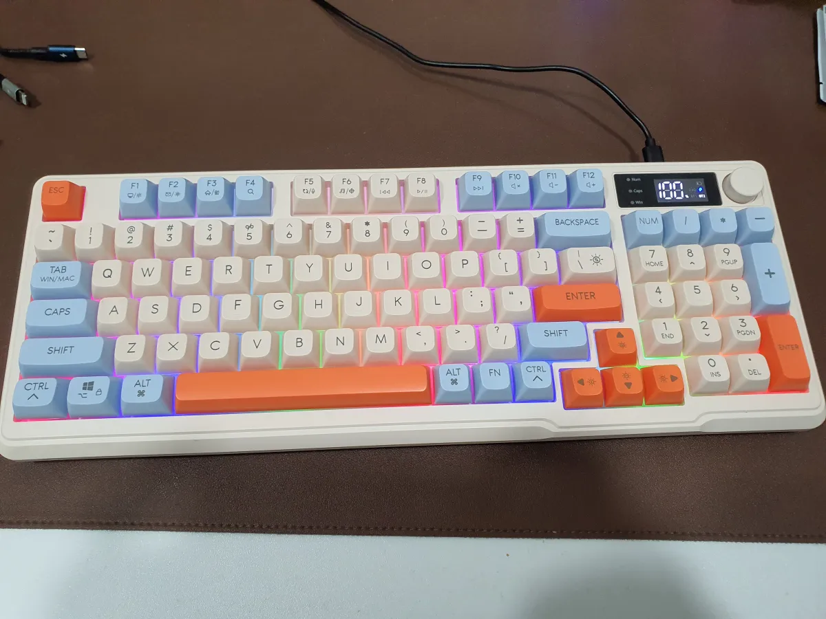 해외직구-테무-레트로--중국산-불친절한-영문-키보드