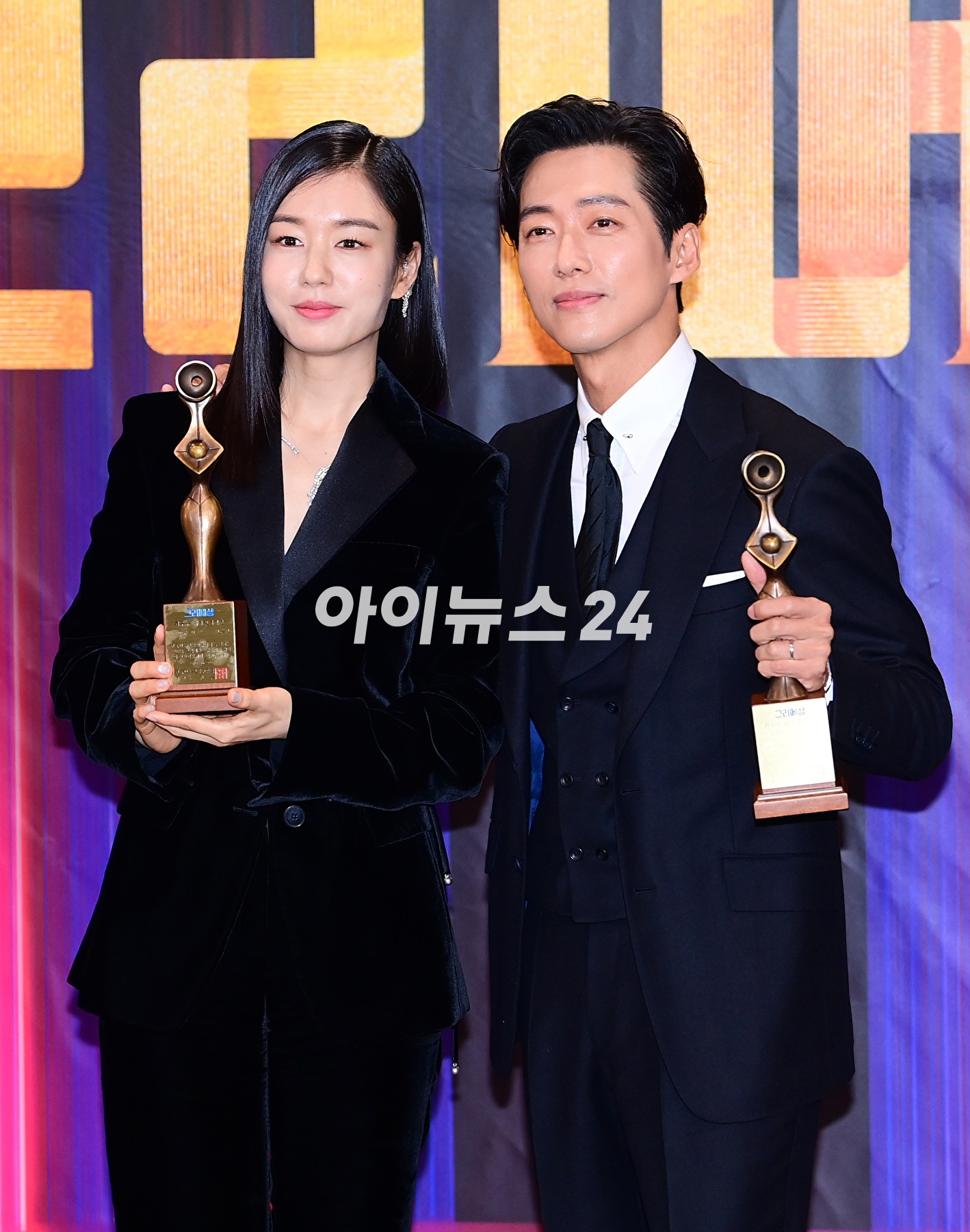 배우 안은진 22일 오후 서울 마포구 MBC 사옥에서 열린 '2023 그리메상' 시상식에서 여자 최우수 연기자상 수상자로 참석하고 있다. [사진=정소희 기자]