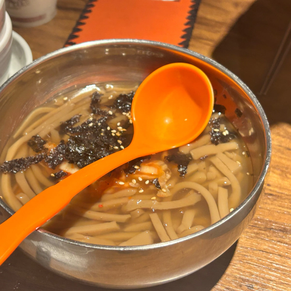 장사의 신 마늘족발