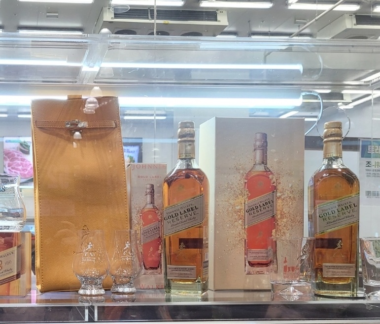 트레이더스 조니워커 골드 리져브 가죽패키지 750ml