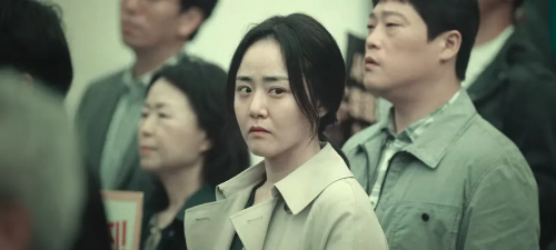 지옥 시즌 2에서 새로운 등장인물 문근영의 모습