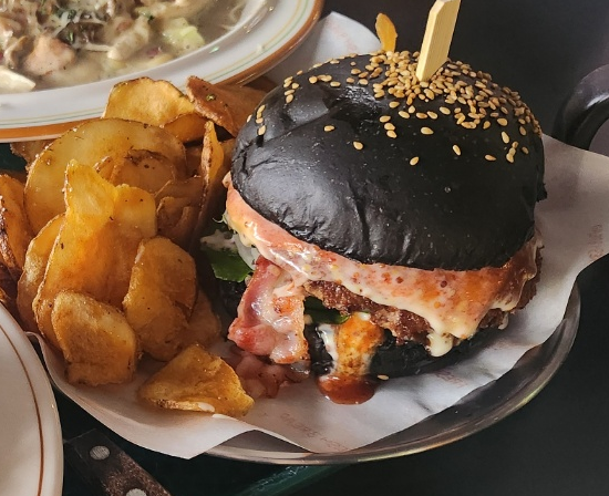 Mac &amp; Tonn 바베큐버거