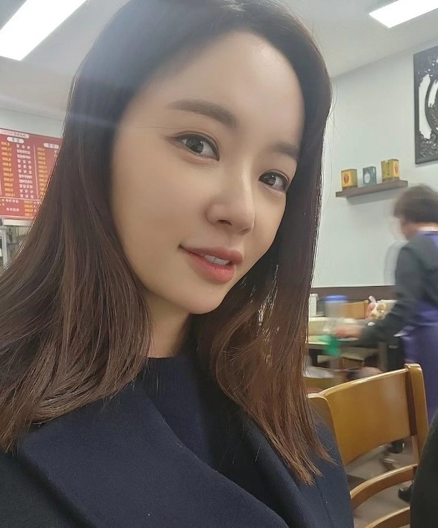 황정음 나이 키 인스타그램 결혼 남편 정보