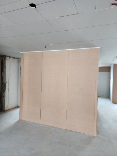 신곡동 은하수아파트 주방 가벽 MDF 패널 완공 후 모습